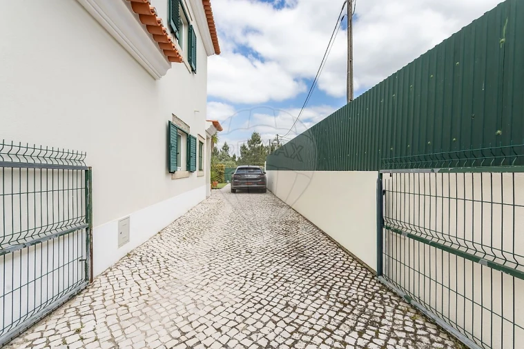 Moradia T3 para Venda em Azeitão (São Lourenço e São Simão) Foto 8