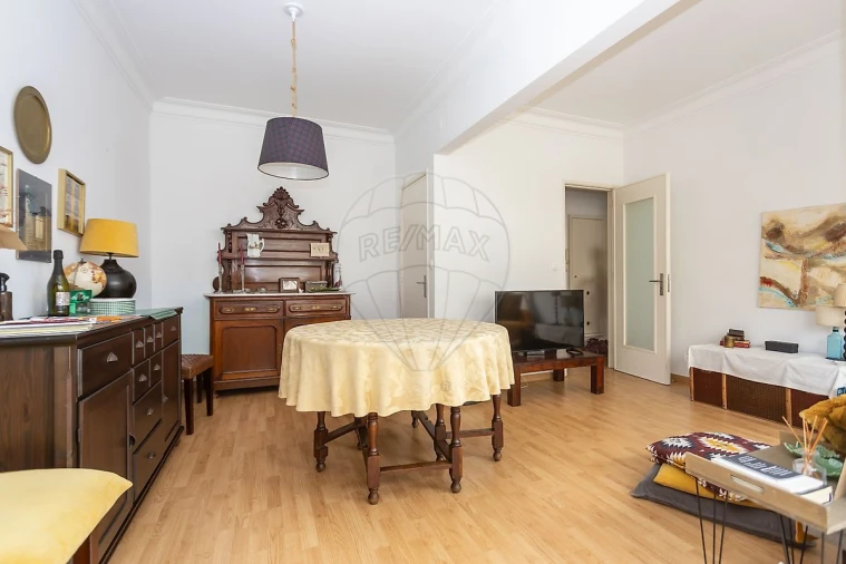 Apartamento T1 para Venda em Ajuda Foto 20