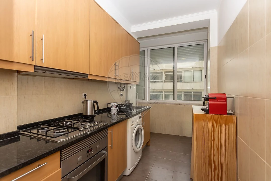 Apartamento T1 para Venda em Ajuda Foto 15