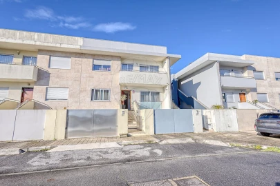 Apartamento T3 para Venda em Coronado (São Romão e São Mamede)