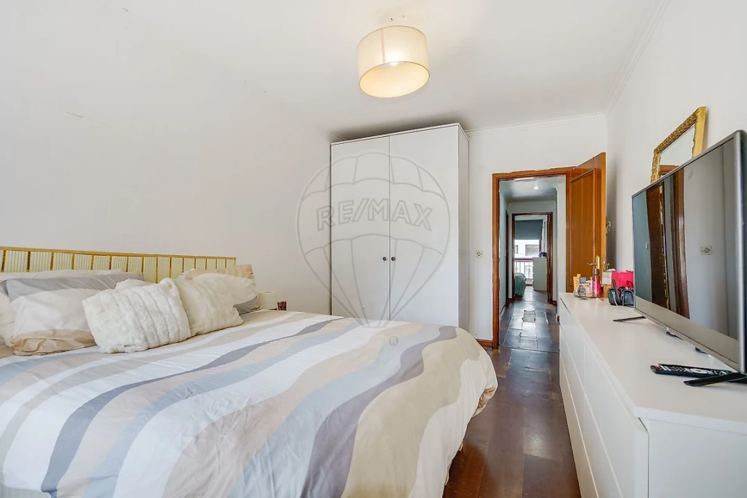Apartamento T2 para Venda em Algueirão-Mem Martins Foto 18