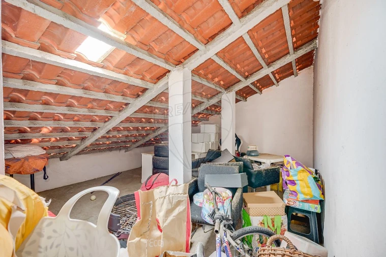 Apartamento T2 para Venda em Algueirão-Mem Martins Foto 2