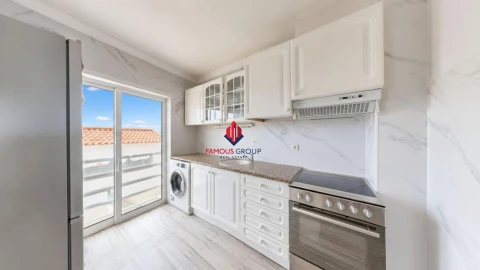Apartamento T2 para Venda em Albufeira e Olhos de Água