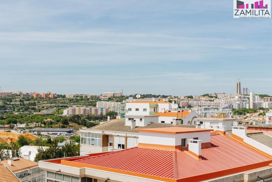 Apartamento T2 para Venda em Laranjeiro e Feijó Foto 18