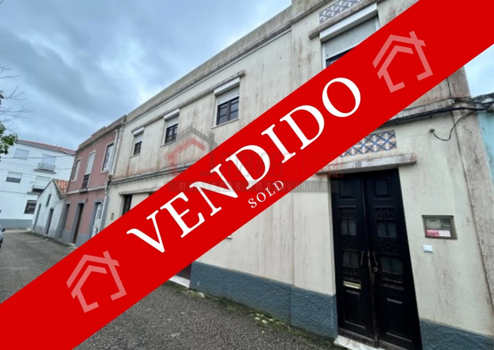 Moradia T2 para Venda em Peniche Foto 1