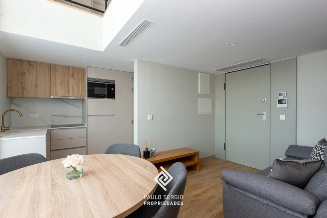 Apartamento T1 para Arrendamento em Santa Marinha e São Pedro da Afurada Foto 2