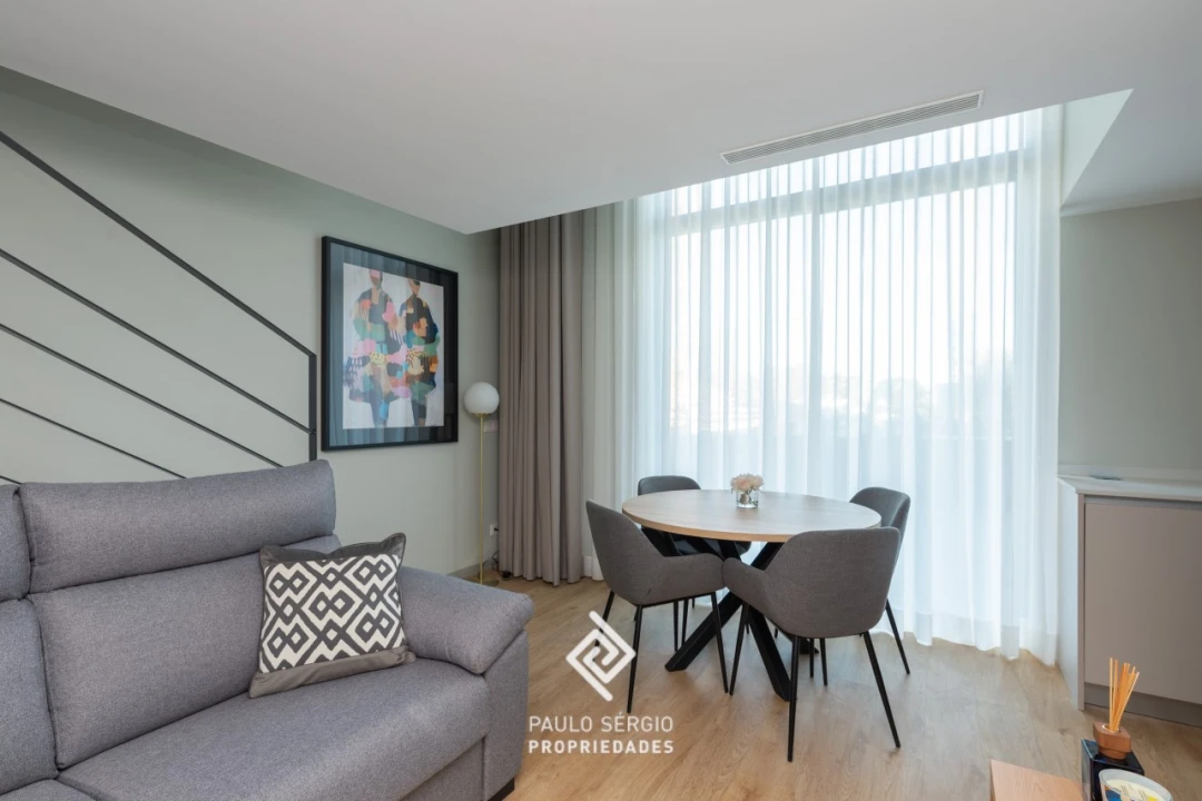 Apartamento T1 para Arrendamento em Santa Marinha e São Pedro da Afurada Foto 1