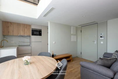 Apartamento T1 para Arrendamento em Santa Marinha e São Pedro da Afurada