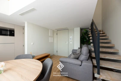Apartamento T1 para Arrendamento em Santa Marinha e São Pedro da Afurada
