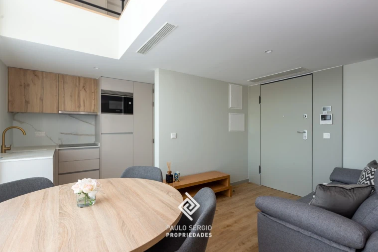Apartamento T1 para Arrendamento em Santa Marinha e São Pedro da Afurada Foto 2