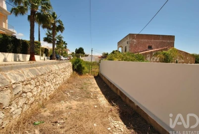 Terreno para Venda em Albufeira e Olhos de Água