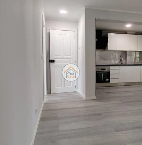 Apartamento T3 para Venda em Laranjeiro e Feijó