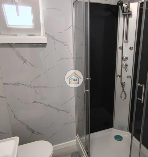 Apartamento T3 para Venda em Laranjeiro e Feijó