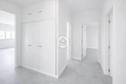 Apartamento T3 para Venda em Laranjeiro e Feijó