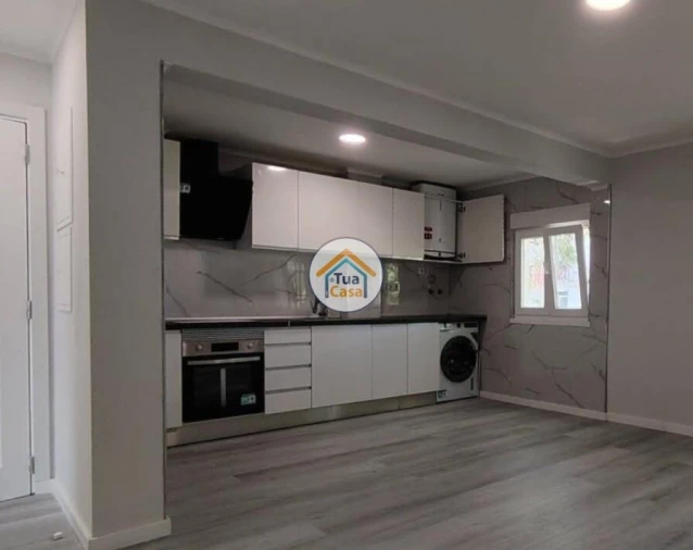 Apartamento T3 para Venda em Laranjeiro e Feijó Foto 10