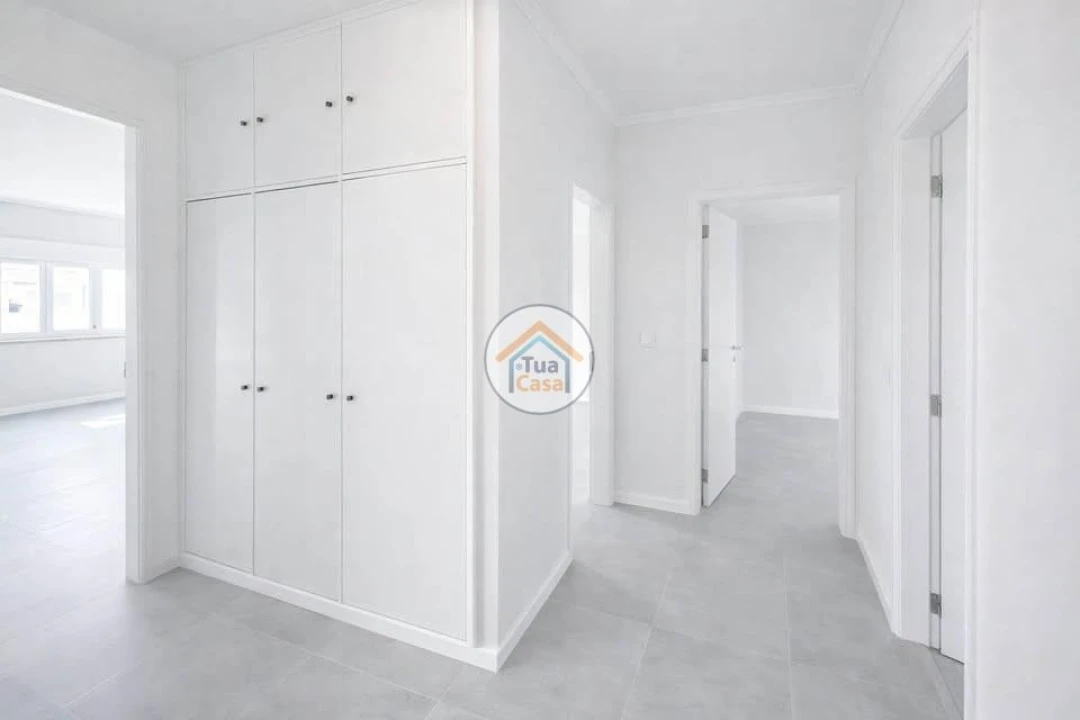 Apartamento T3 para Venda em Laranjeiro e Feijó Foto 6