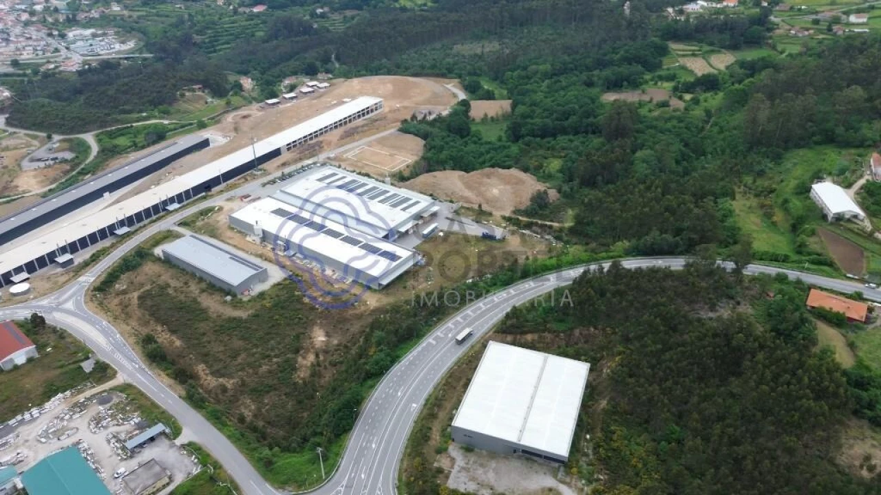 Terreno para Venda em Vouzela e Paços de Vilharigues Foto 6