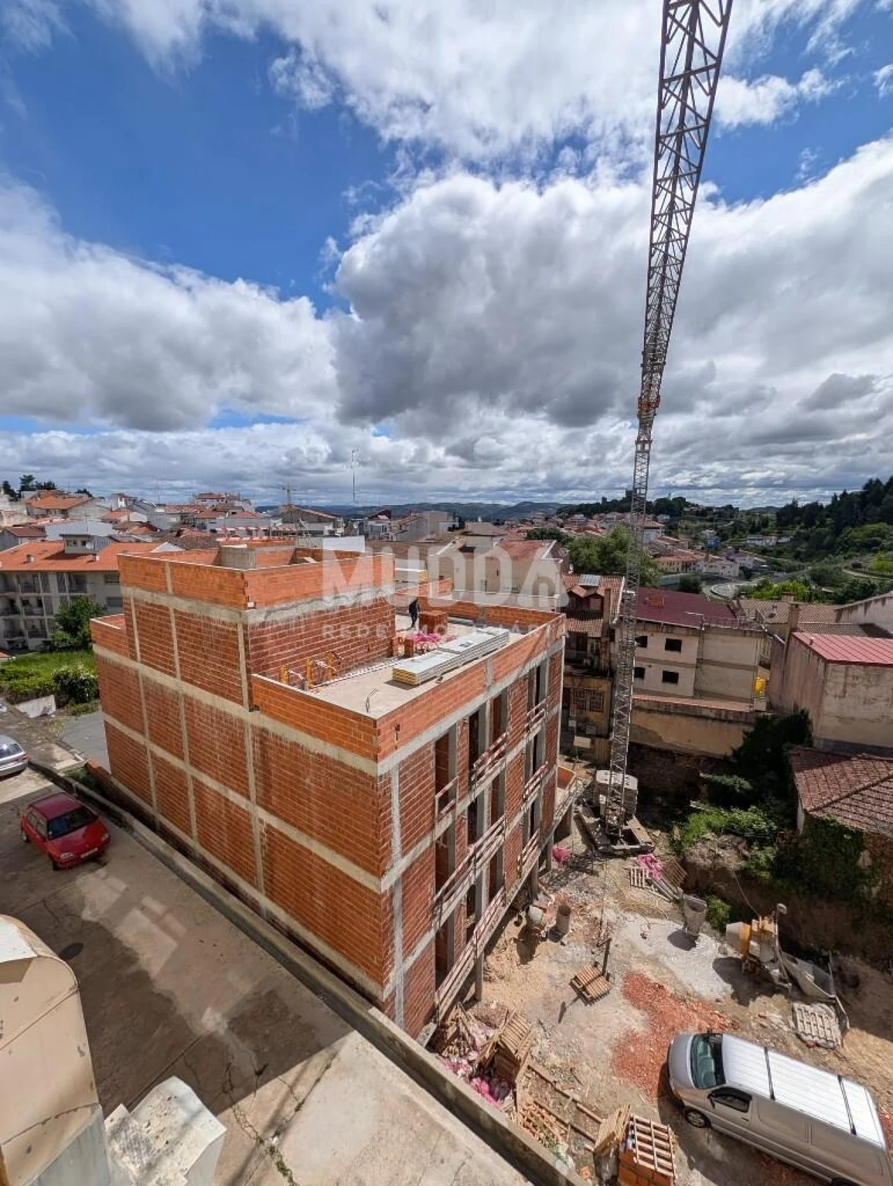 Apartamento T1 para Venda em Sé, Santa Maria e Meixedo Foto 14