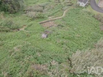 Prédio para Venda em Norte Grande (Neves)