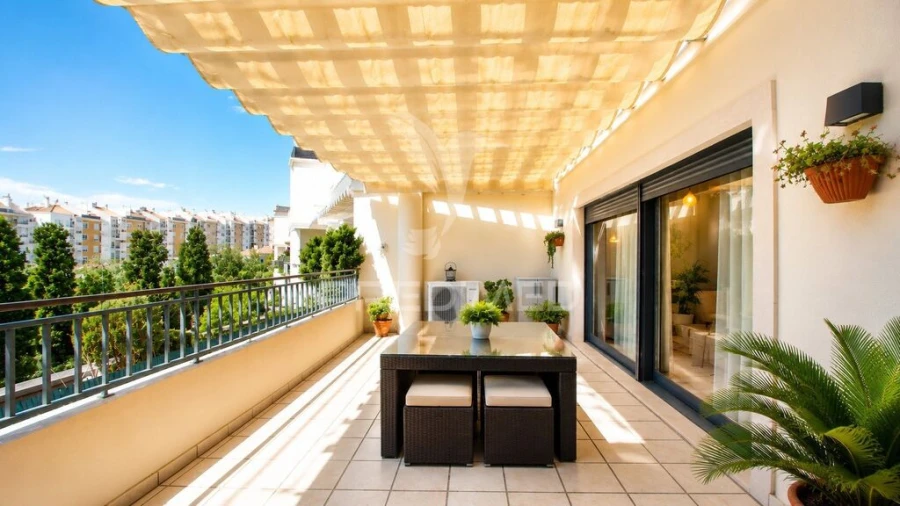 Apartamento T4 para Venda em Póvoa de Santa Iria e Forte da Casa Foto 15