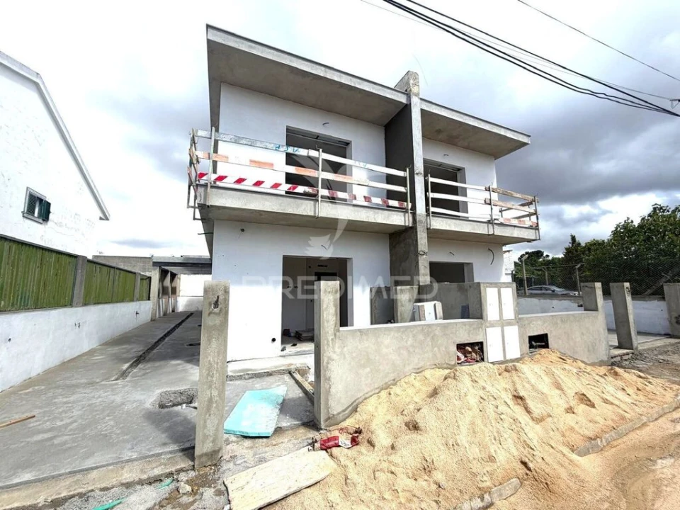 Moradia T3 para Venda em Fernao Ferro Foto 2
