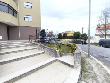 Loja para Venda em Custóias, Leça do Balio e Guifões