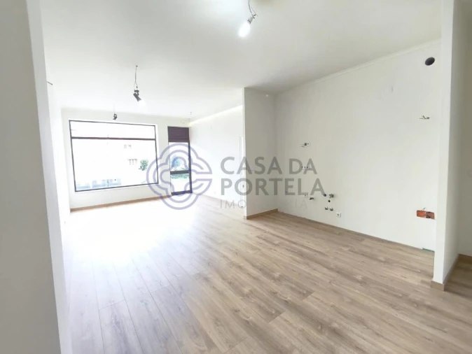 Loja para Venda em Custóias, Leça do Balio e Guifões Foto 19