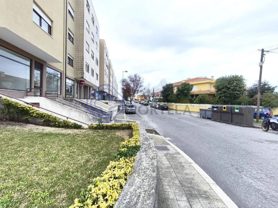 Loja para Venda em Custóias, Leça do Balio e Guifões Foto 5