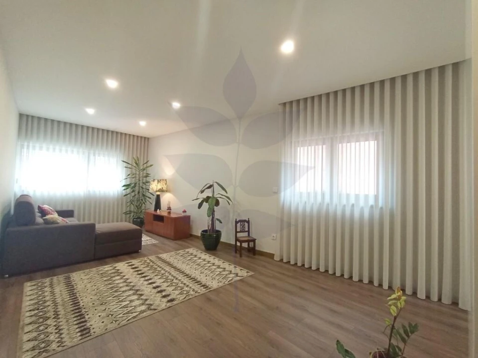 Apartamento T1 para Venda em Braga (São José de São Lázaro e São João do Souto) Foto 1
