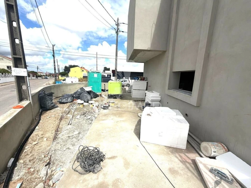 Moradia T4 para Venda em Fernao Ferro Foto 15