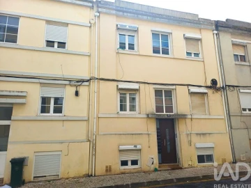 Apartamento T1 para Arrendamento em Penha de França
