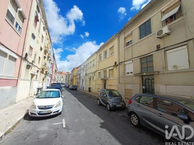 Apartamento T1 para Arrendamento em Penha de França Foto 2