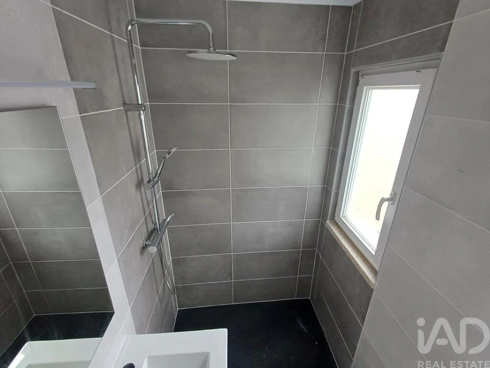 Apartamento T1 para Arrendamento em Penha de França Foto 19