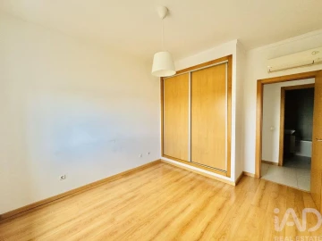 Apartamento T1 para Venda em Charneca de Caparica e Sobreda