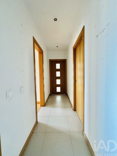 Apartamento T1 para Venda em Charneca de Caparica e Sobreda