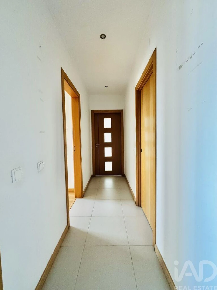 Apartamento T1 para Venda em Charneca de Caparica e Sobreda Foto 10