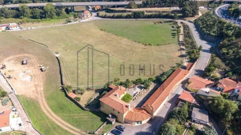 Quinta T5 para Venda em Pedroso e Seixezelo