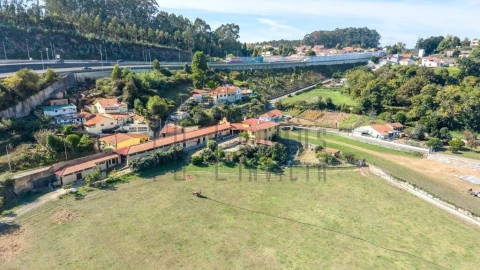 Quinta T5 para Venda em Pedroso e Seixezelo