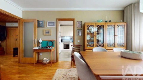 Apartamento T3 para Venda em Requeixo, Nossa Senhora de Fátima e Nariz