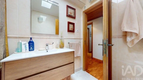 Apartamento T3 para Venda em Requeixo, Nossa Senhora de Fátima e Nariz