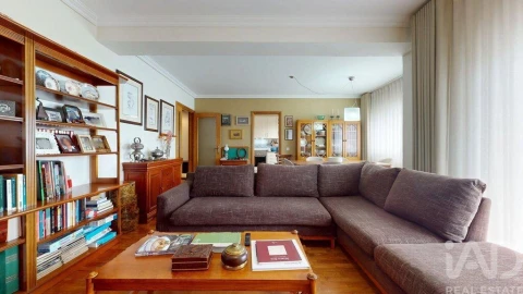 Apartamento T3 para Venda em Requeixo, Nossa Senhora de Fátima e Nariz