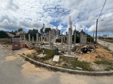 Moradia T3 para Venda em Fernao Ferro