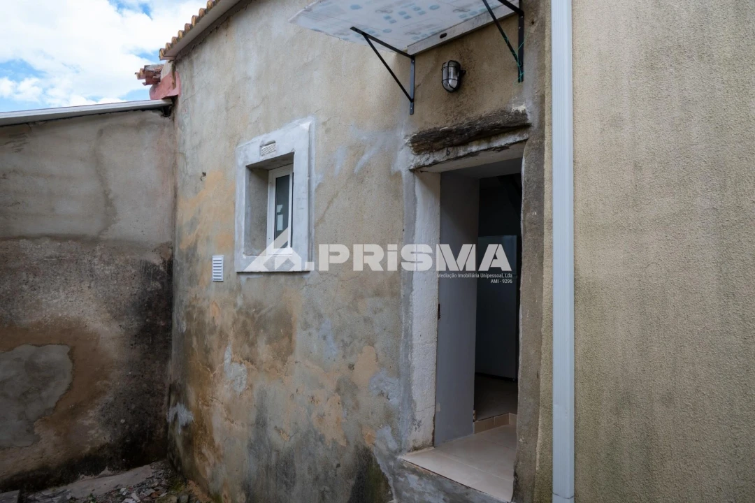 Moradia T2 para Venda em Vila Velha de Rodão Foto 1