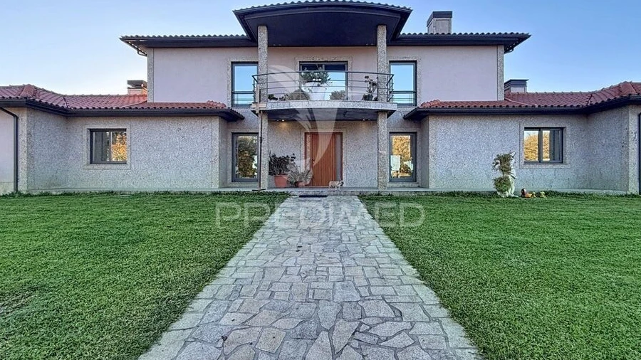 Moradia T5 para Venda em Cabeceiras de Basto