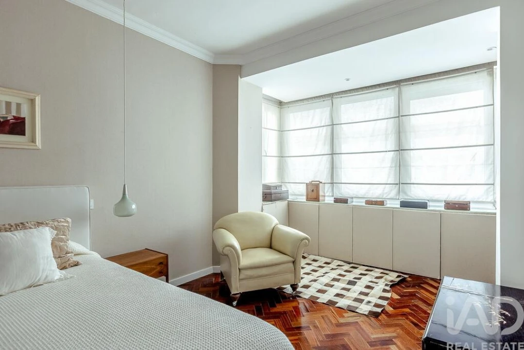 Apartamento T2 para Venda em Campolide Foto 27