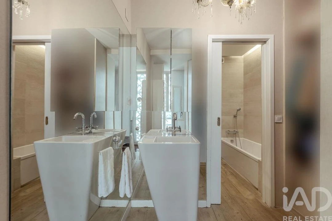 Apartamento T2 para Venda em Campolide Foto 30