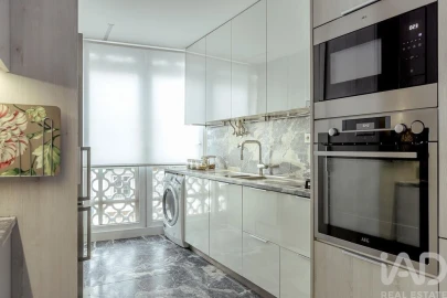 Apartamento T2 para Venda em Campolide