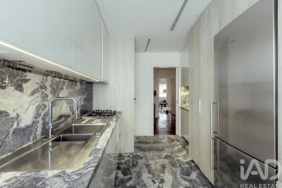 Apartamento T2 para Venda em Campolide