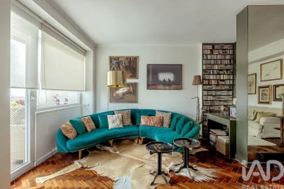 Apartamento T2 para Venda em Campolide