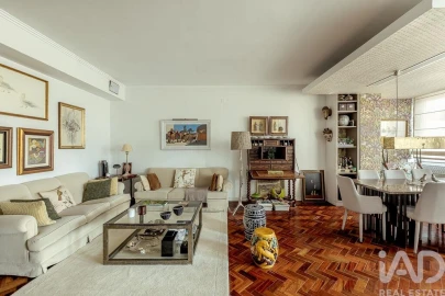 Apartamento T2 para Venda em Campolide